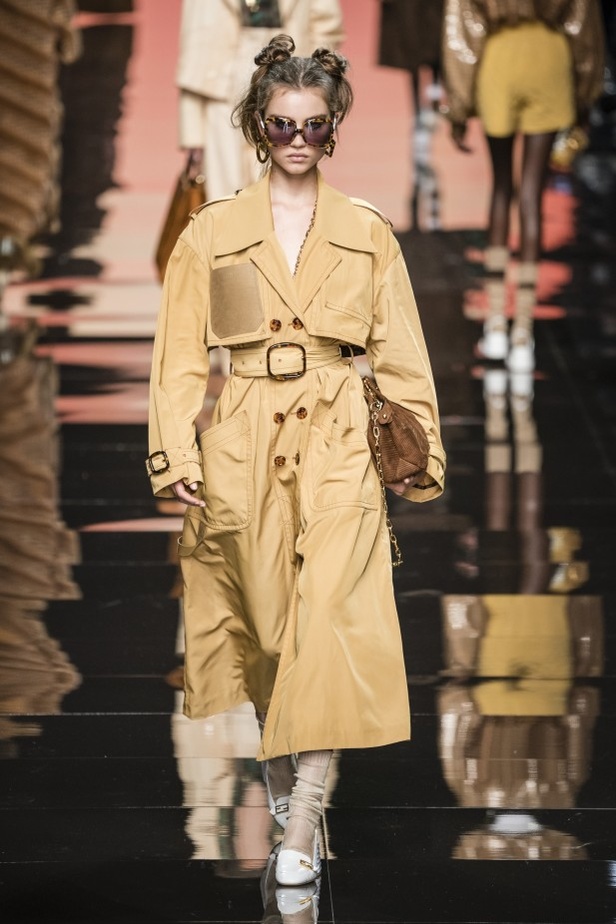 اسبوع الموضة في ميلان 2019 أزياء FENDI  الفاخرة  من ميلان لربيع وصيف 2020