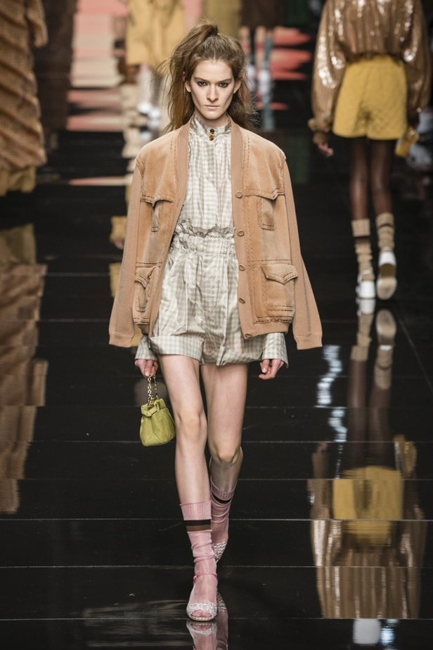 اسبوع الموضة في ميلان 2019 أزياء FENDI  الفاخرة  من ميلان لربيع وصيف 2020