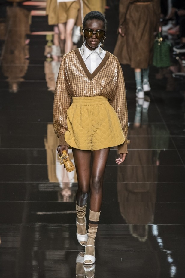 اسبوع الموضة في ميلان 2019 أزياء FENDI  الفاخرة  من ميلان لربيع وصيف 2020