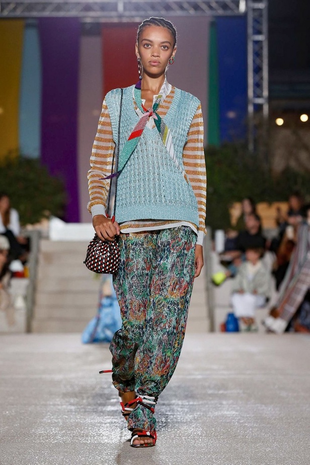اسبوع الموضة في ميلان 2019 عرض أزياء MISSONI لربيع وصيف 2020