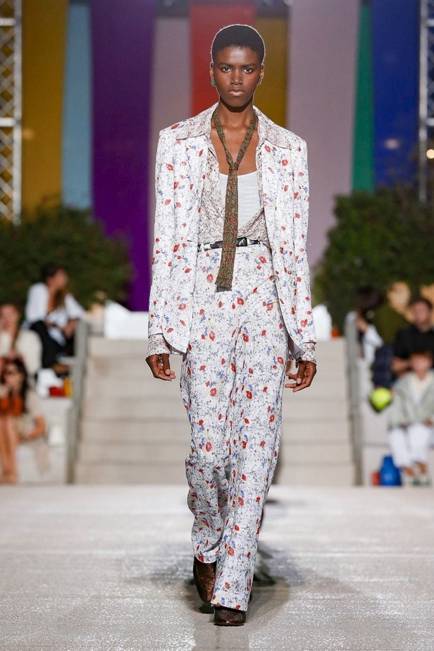 اسبوع الموضة في ميلان 2019 عرض أزياء MISSONI لربيع وصيف 2020