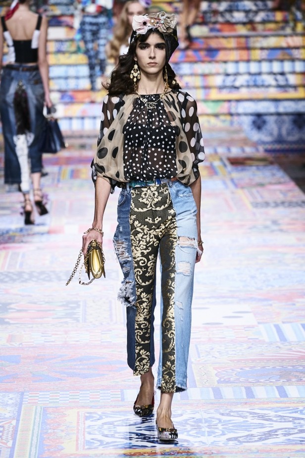 عرض ازياء dolce & gabbana لربيع وصيف 2021 ضمن أسبوع الموضة في ميلانو