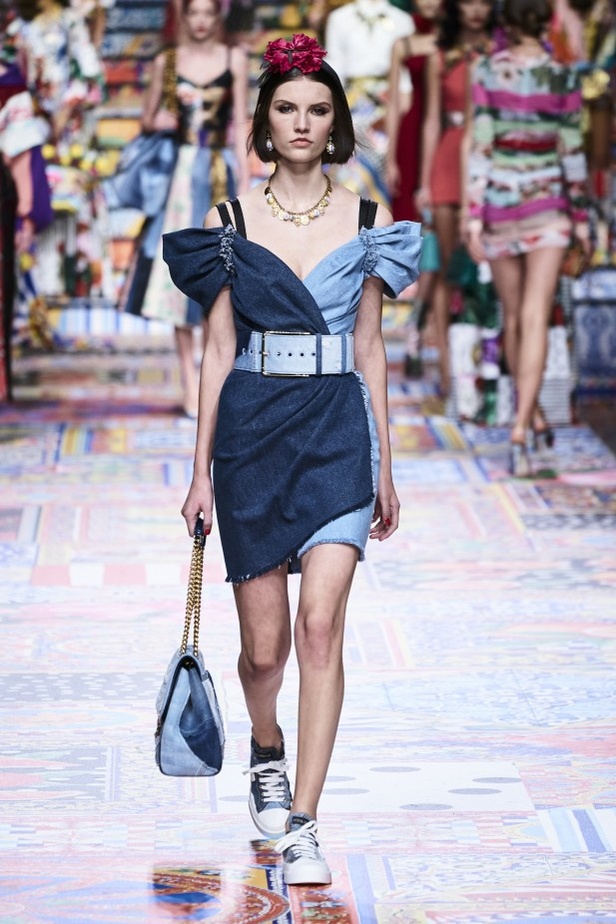 عرض ازياء dolce & gabbana لربيع وصيف 2021 ضمن أسبوع الموضة في ميلانو