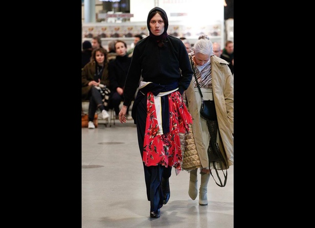 رسالة مبتكرة في مجموعة Vetements الجديدة !