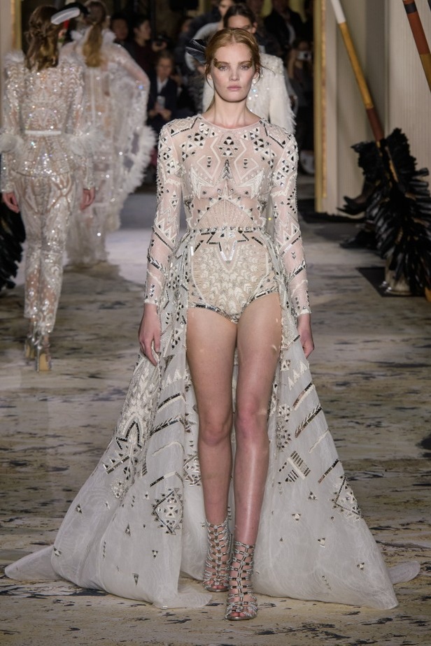 عرض ازياء زهير مراد هوت كوتور ربيع 2018