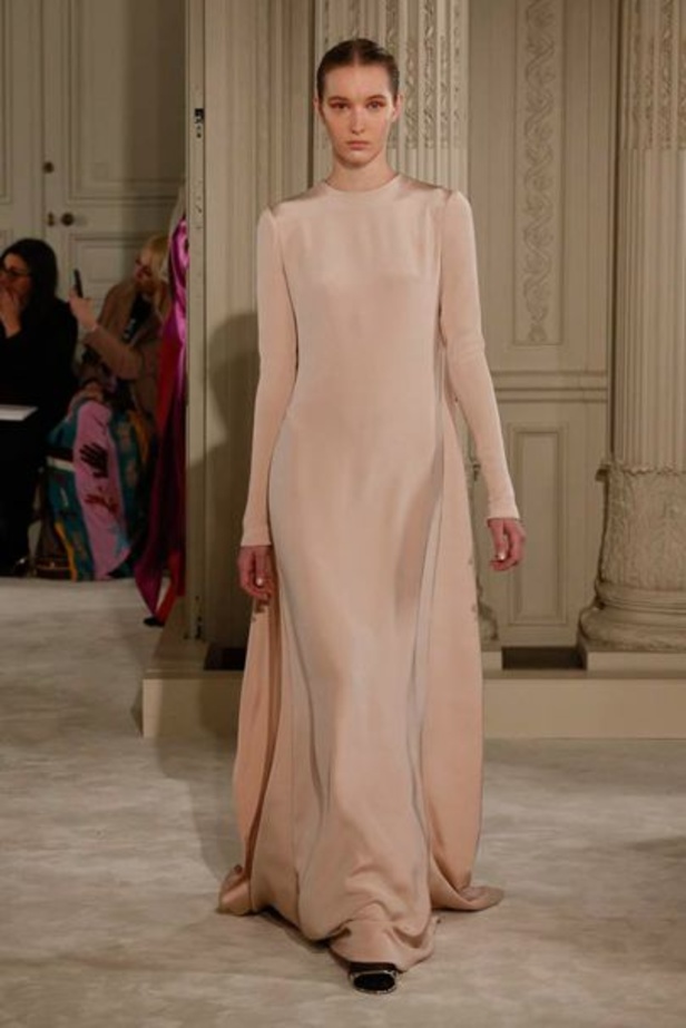 مجموعة فالنتينو للهوت كوتور لموسم ربيع وصيف 2018