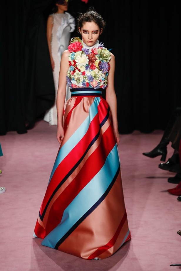 مجموعة فيكتور أند رولف للهوت كوتور لربيع و صيف 2018