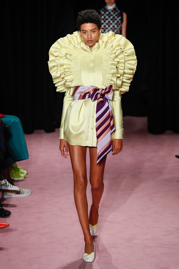 مجموعة فيكتور أند رولف للهوت كوتور لربيع و صيف 2018