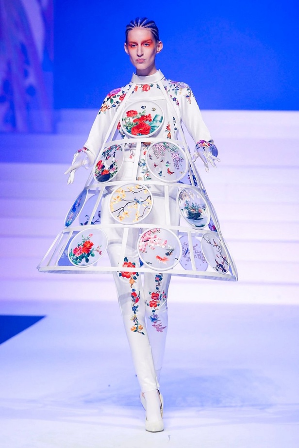 عرض أزياء Jean Paul Gaultier جان بول غوتييه لـ haute couture لربيع وصيف 2020