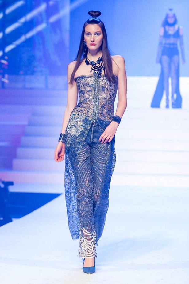 عرض أزياء Jean Paul Gaultier جان بول غوتييه لـ haute couture لربيع وصيف 2020