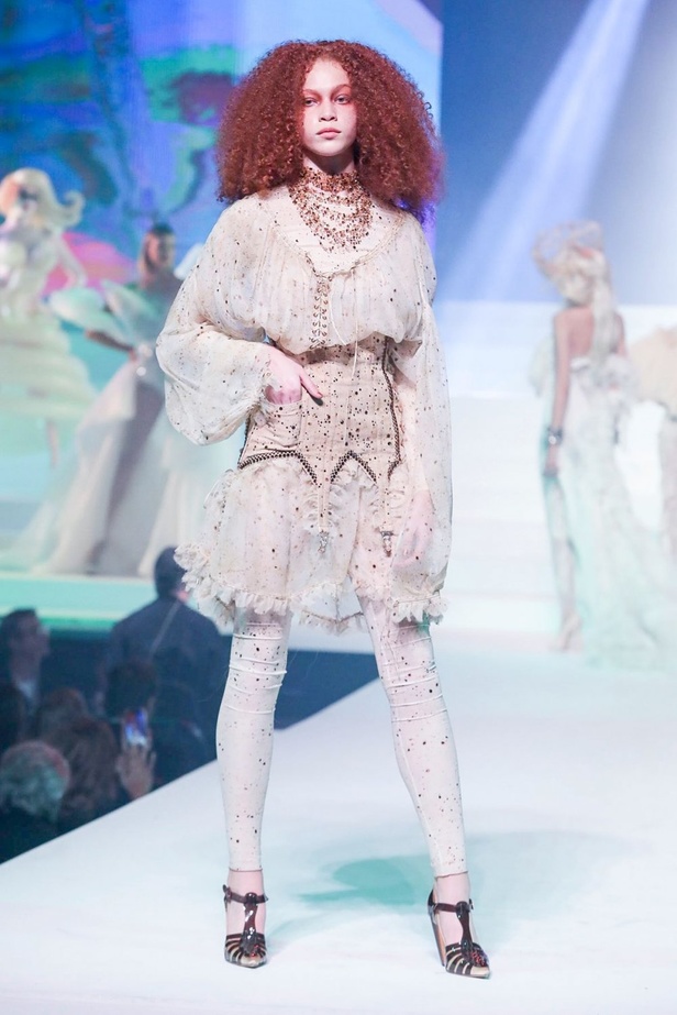 عرض أزياء Jean Paul Gaultier جان بول غوتييه لـ haute couture لربيع وصيف 2020