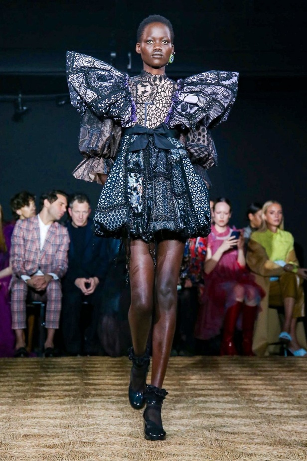 مجموعة Viktor&Rolf لـ haute couture ربيع وصيف 2020