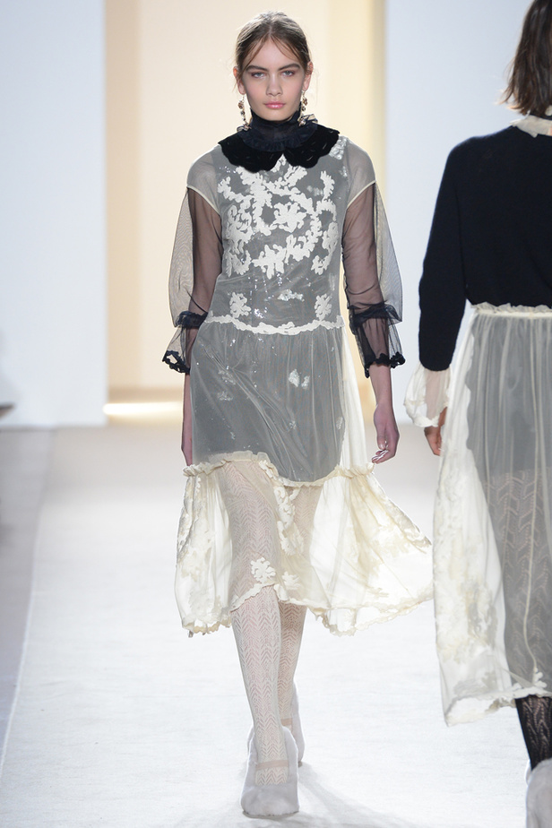 عرض بلوغيرل لخريف وشتاء 2016-2017