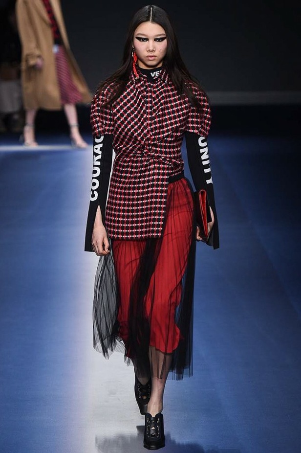 مجموعة "فيرساتشي" لموسم خريف وشتاء 2017-2018