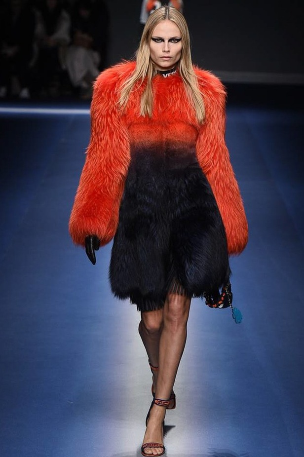 مجموعة "فيرساتشي" لموسم خريف وشتاء 2017-2018