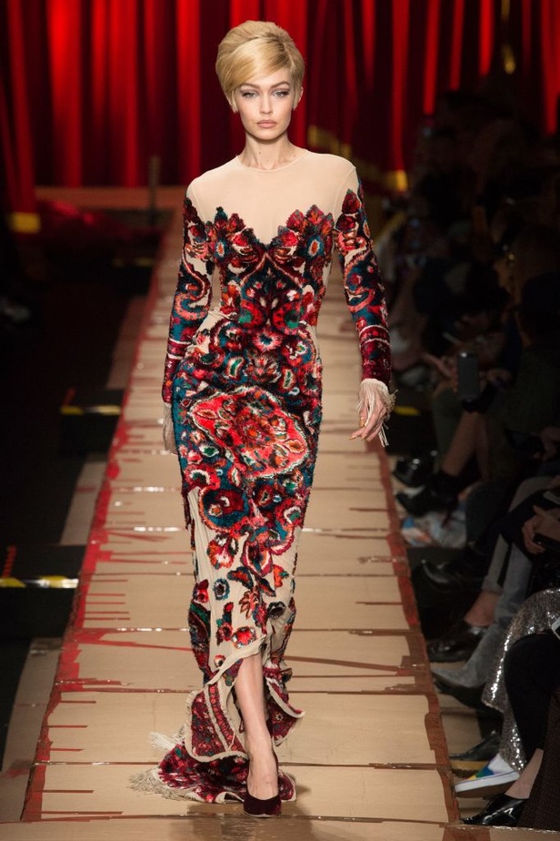 مجموعة "موسكينو" لموسم خريف وشتاء 2017-2018