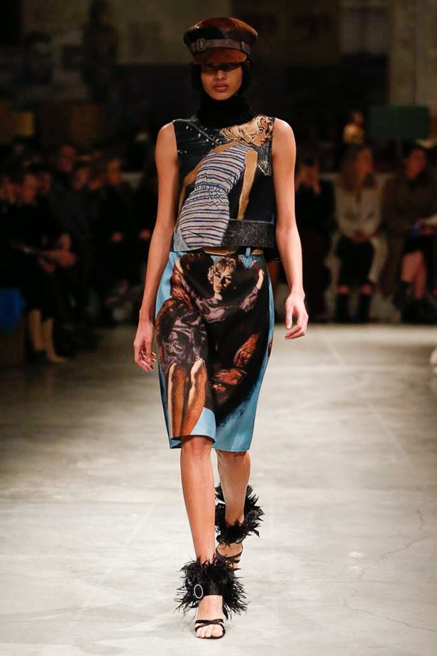 عرض أزياء Prada لخريف ٢٠١٧ !