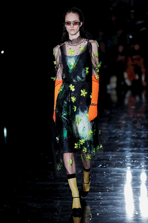 عرض ازياء برادا لخريف وشتاء 2018