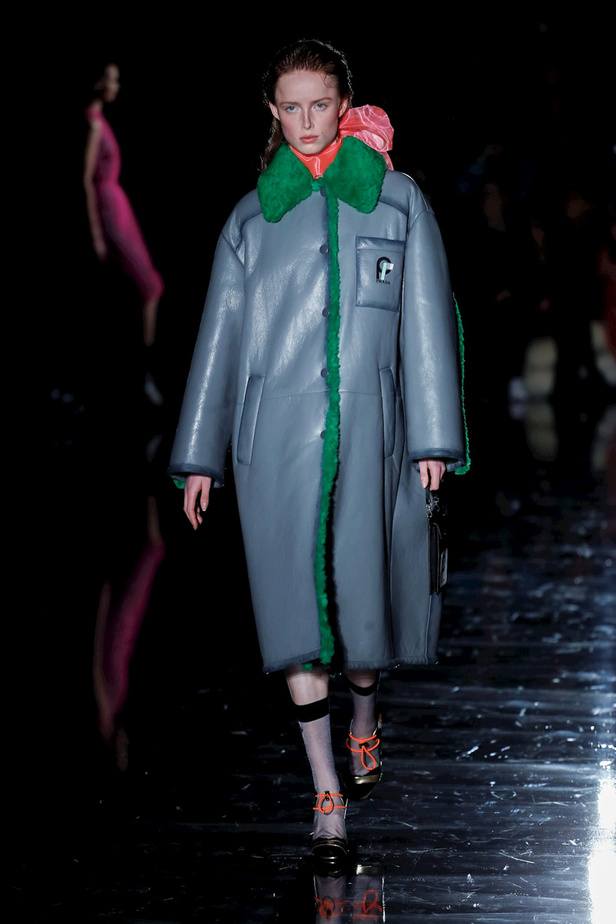 عرض ازياء برادا لخريف وشتاء 2018