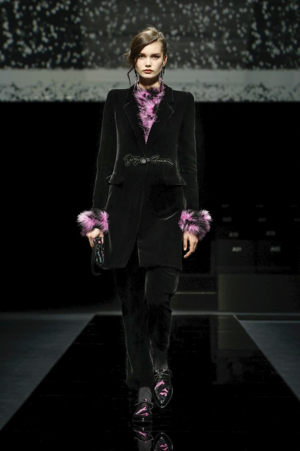 مجموعة جورجيو أرماني خريف وشتاء 2020-2021 من ميلانو
