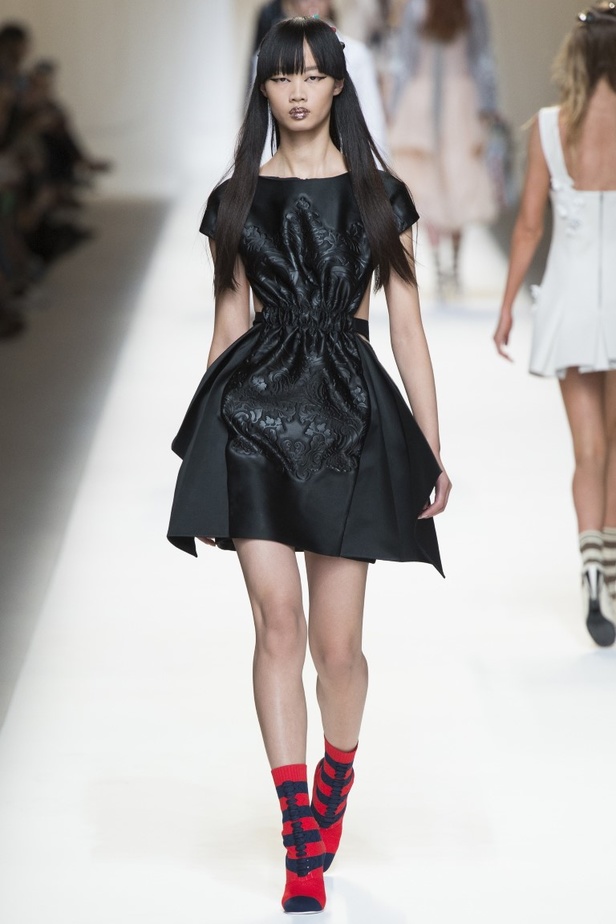 مجموعة فندي لموسم ربيع وصيف 2017