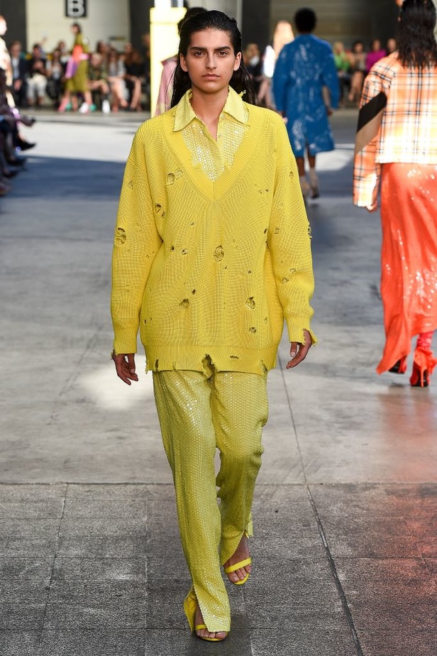 عرض أزياء MSGM لموسمي ربيع وصيف 2018 !