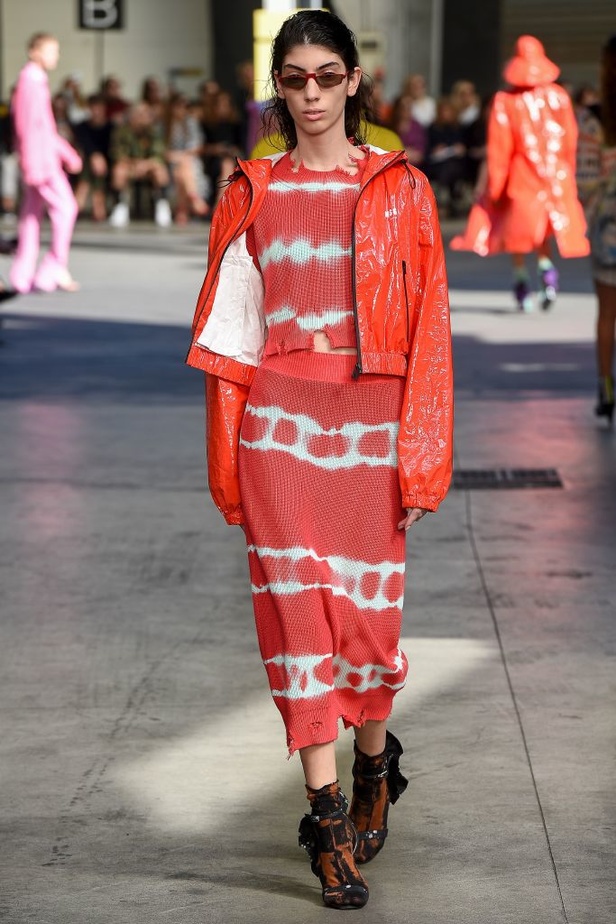 عرض أزياء MSGM لموسمي ربيع وصيف 2018 !