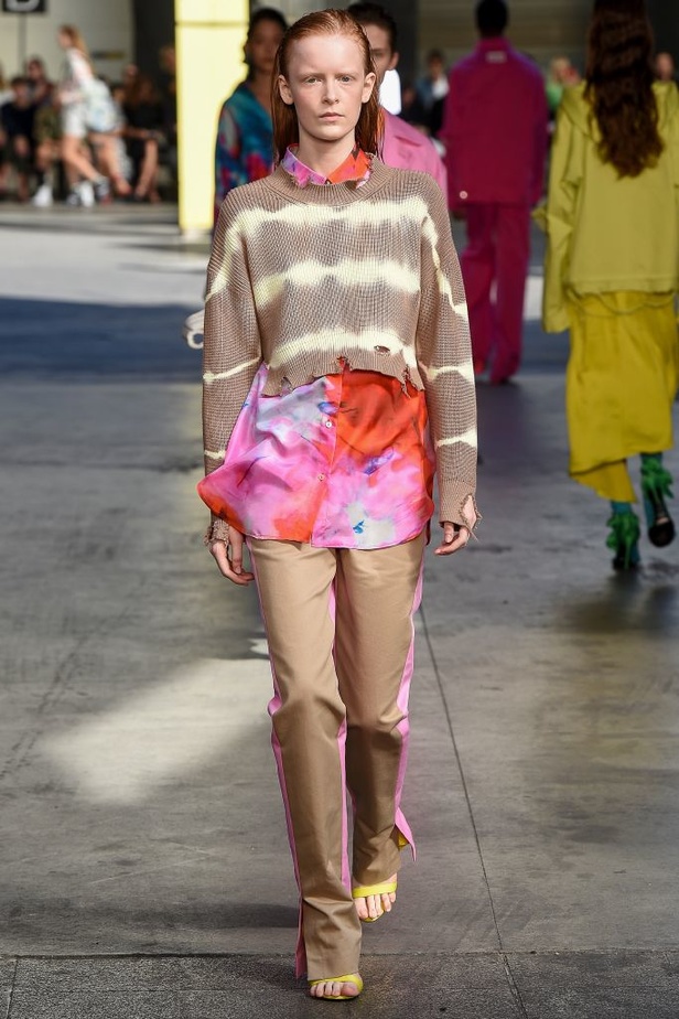 عرض أزياء MSGM لموسمي ربيع وصيف 2018 !