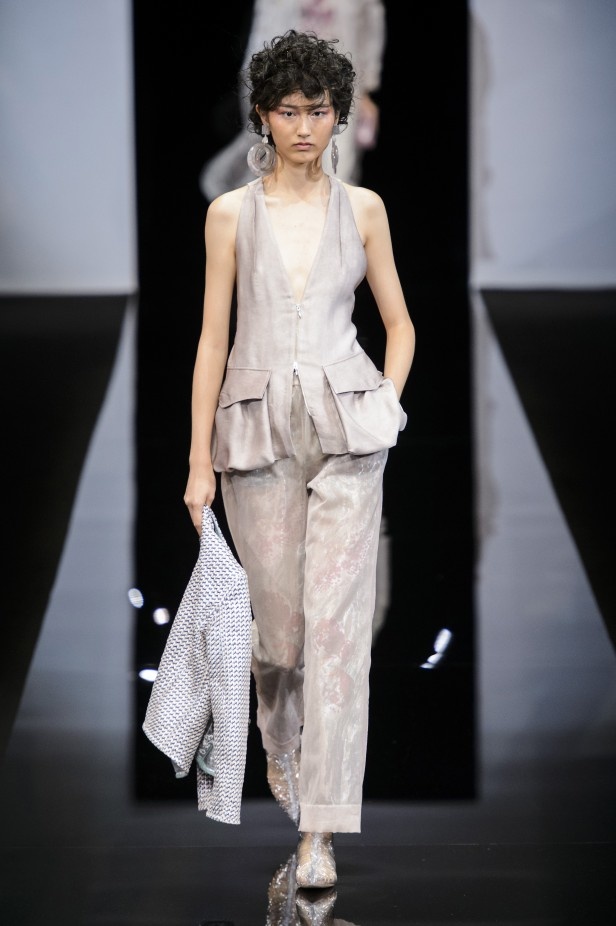 مجموعة Giorgio Armani لربيع وصيف 2019