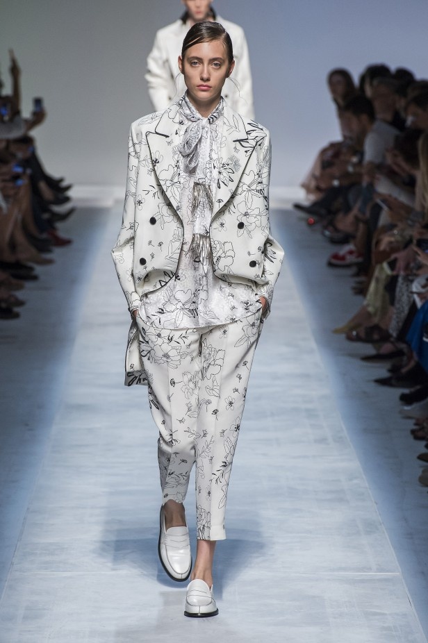 مجموعة Ermanno Scervino لربيع وصيف 2019
