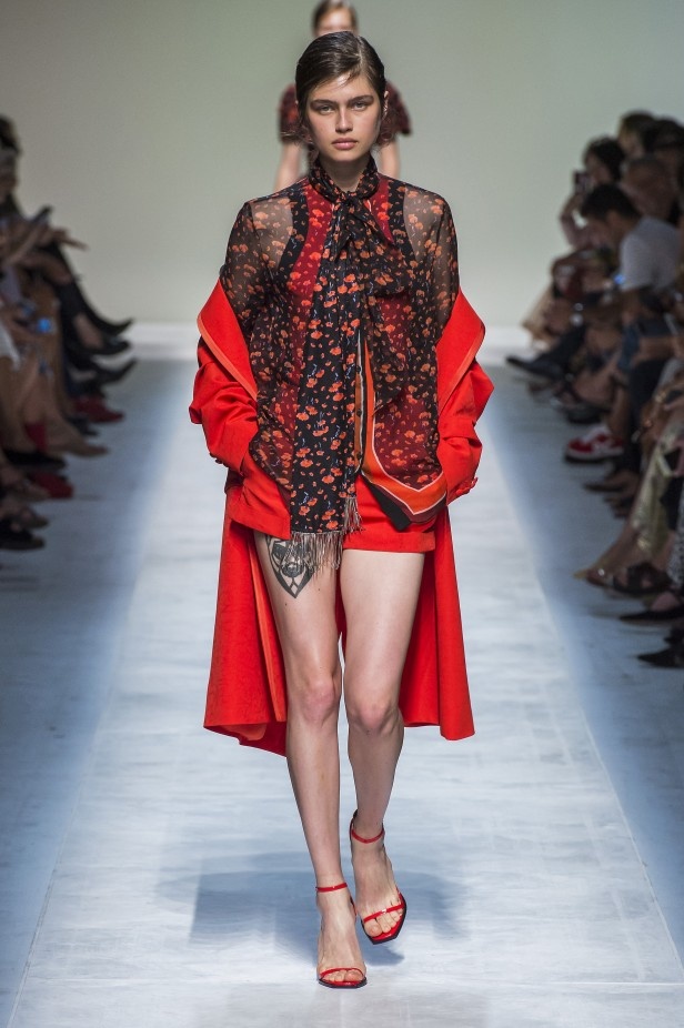 مجموعة Ermanno Scervino لربيع وصيف 2019