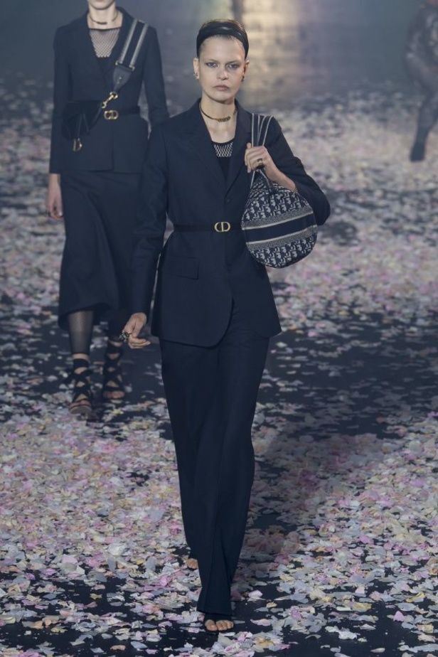 مجموعة ديور لموسم ربيع وصيف 2019