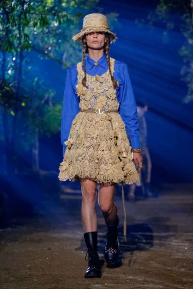 اسبوع الموضة في باريس 2019 ازياء MAISON DIOR الفاخرة لربيع وصيف 2020