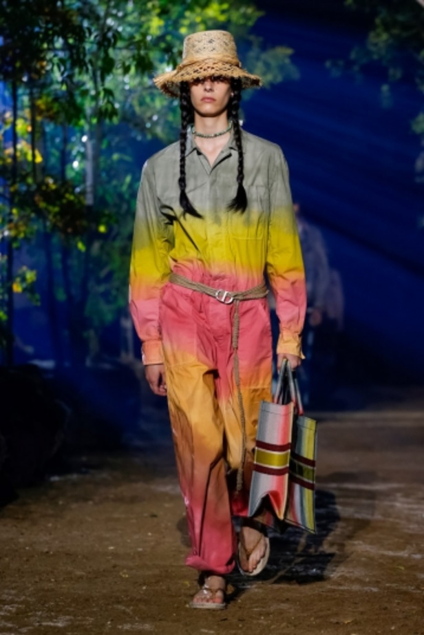 اسبوع الموضة في باريس 2019 ازياء MAISON DIOR الفاخرة لربيع وصيف 2020