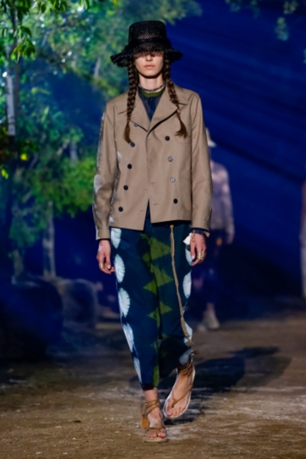 اسبوع الموضة في باريس 2019 ازياء MAISON DIOR الفاخرة لربيع وصيف 2020