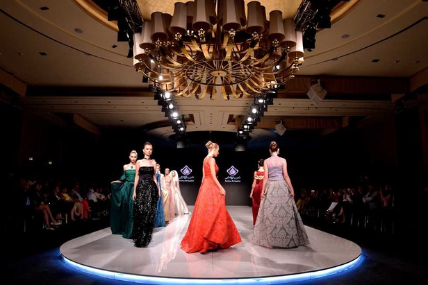 عرض ازياء امينة الجاسم لخريف 2018