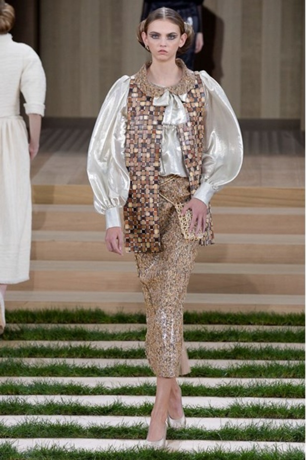 مجموعة شانيل للأزياء الفاخرة لربيع وصيف 2016