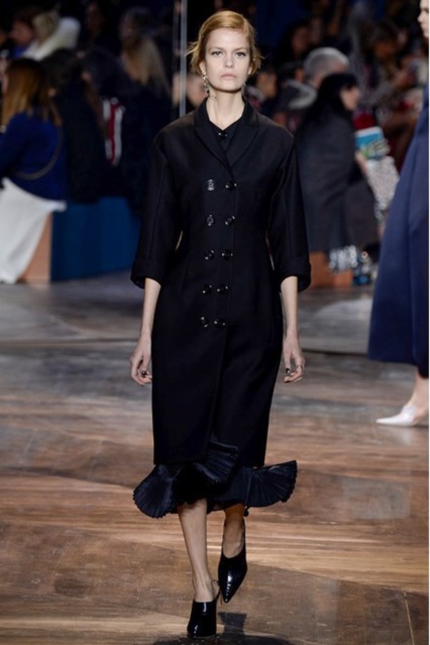 دار Dior تُقدم مجموعة الهوت كوتور من دون مدير ابداعي!