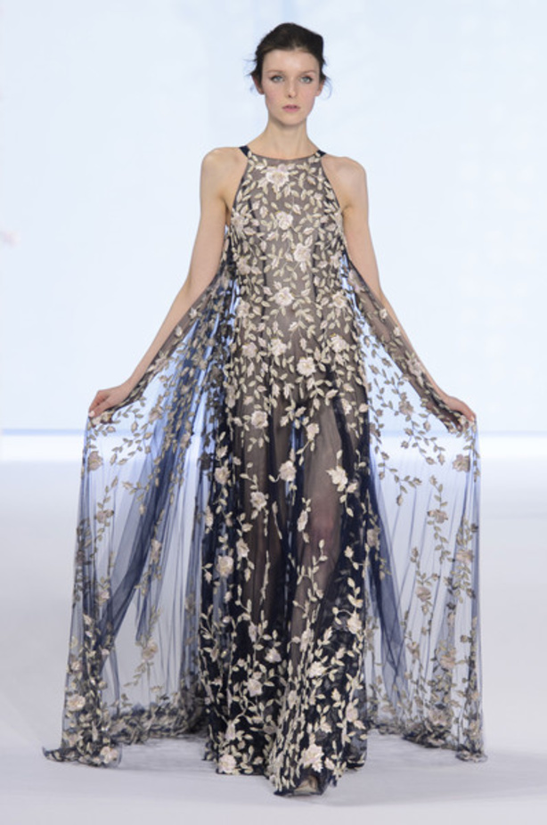 عرض "رالف أند روسو" للأزياء الفاخرة لربيع وصيف 2016