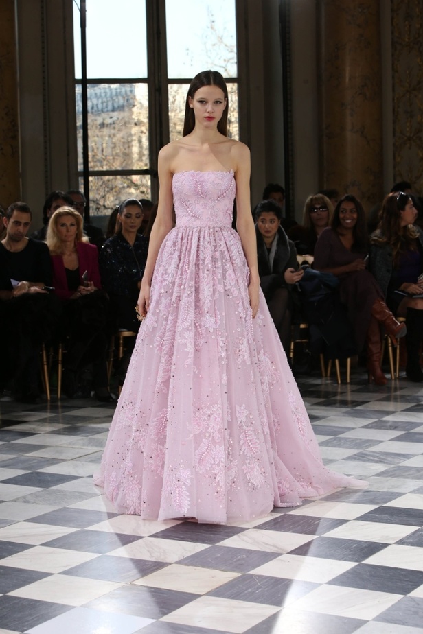 عرض جورج حبيقة للأزياء الفاخرة لربيع وصيف 2016