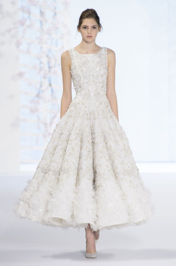 عرض "رالف أند روسو" للأزياء الفاخرة لربيع وصيف 2016