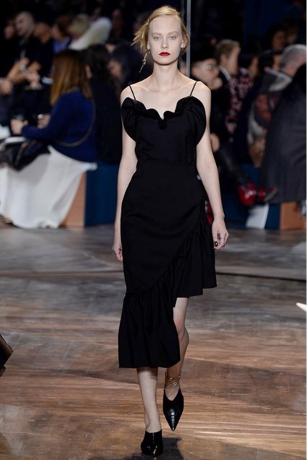 دار Dior تُقدم مجموعة الهوت كوتور من دون مدير ابداعي!