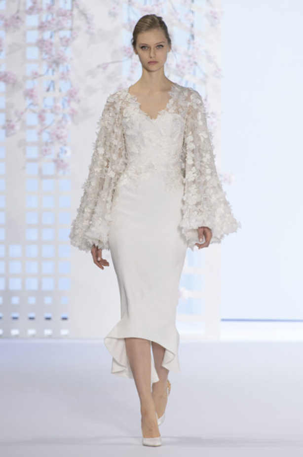 عرض "رالف أند روسو" للأزياء الفاخرة لربيع وصيف 2016