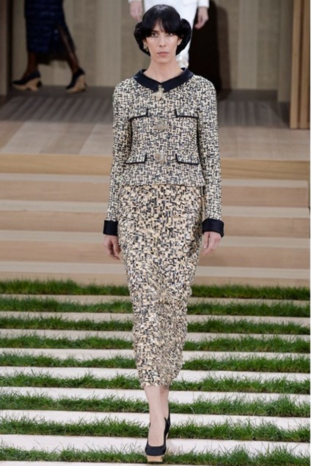 مجموعة شانيل للأزياء الفاخرة لربيع وصيف 2016