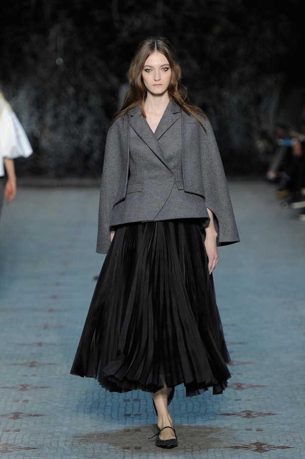 عرض Dice Kayek للأزياء الفاخرة لربيع وصيف 2016