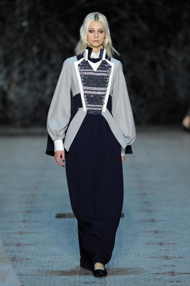 عرض Dice Kayek للأزياء الفاخرة لربيع وصيف 2016