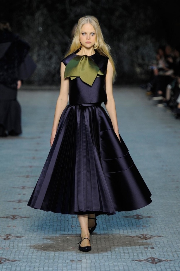 عرض Dice Kayek للأزياء الفاخرة لربيع وصيف 2016