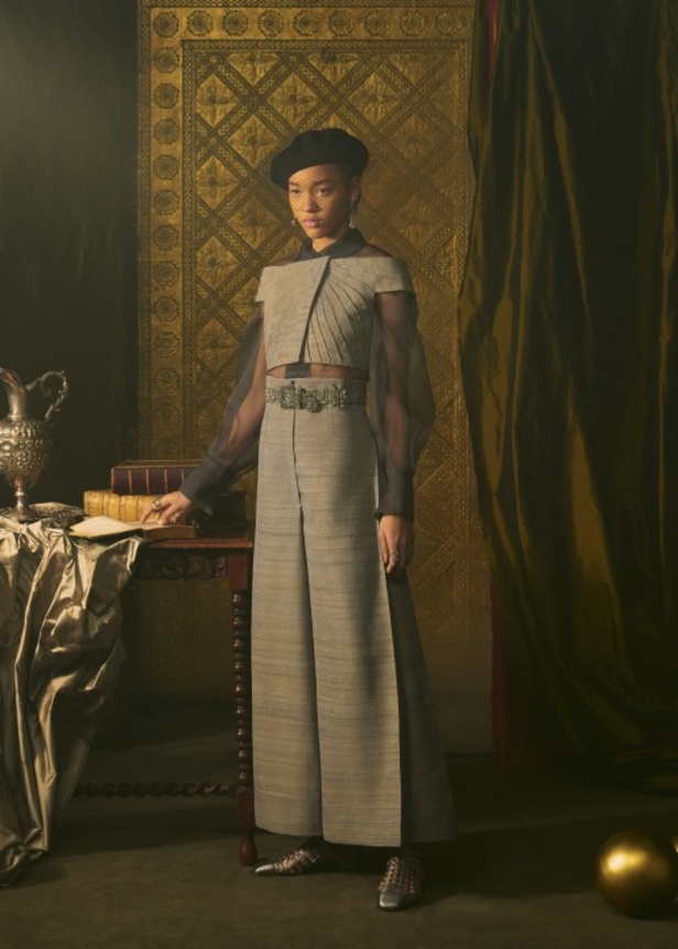 عرض أزياء ديور الهوت كوتور لربيع وصيف 2021 ضمن أسبوع الموضة في باريس