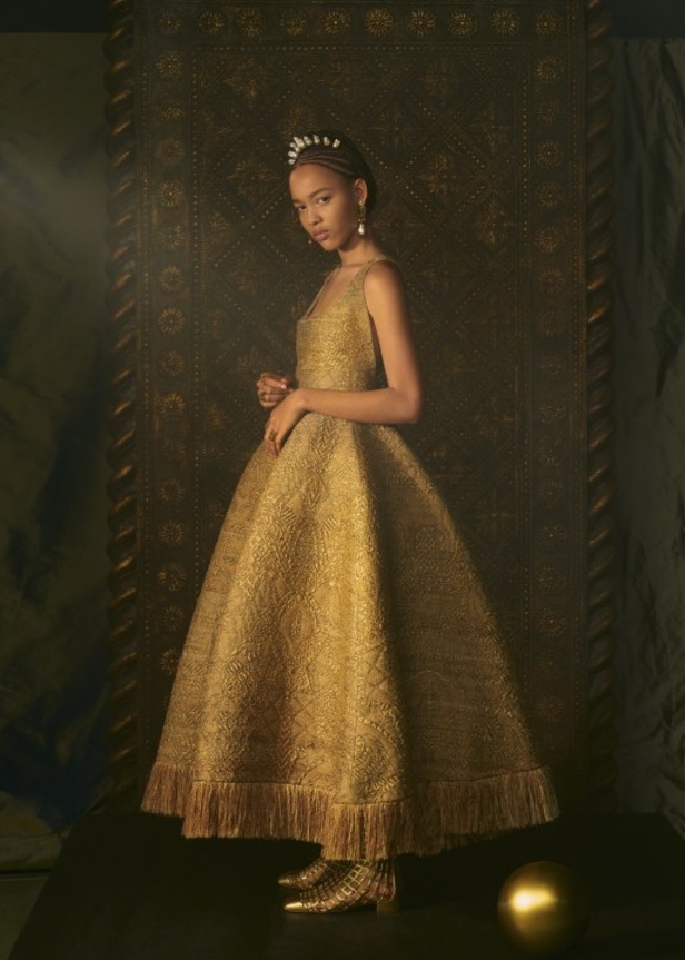 عرض أزياء ديور الهوت كوتور لربيع وصيف 2021 ضمن أسبوع الموضة في باريس