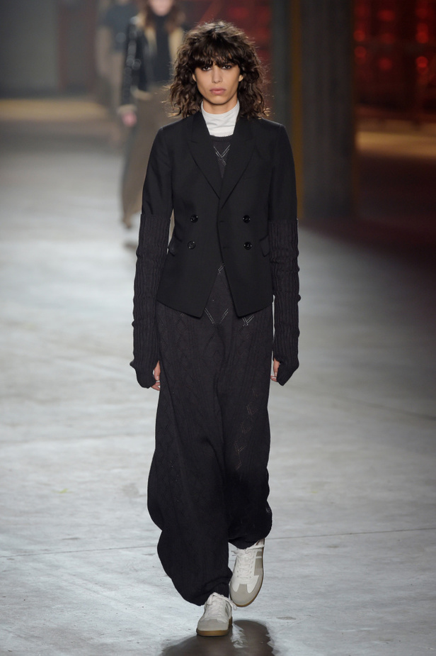 عرض أزياء ديزل بلاك غولد لموسم خريف وشتاء 2017‏